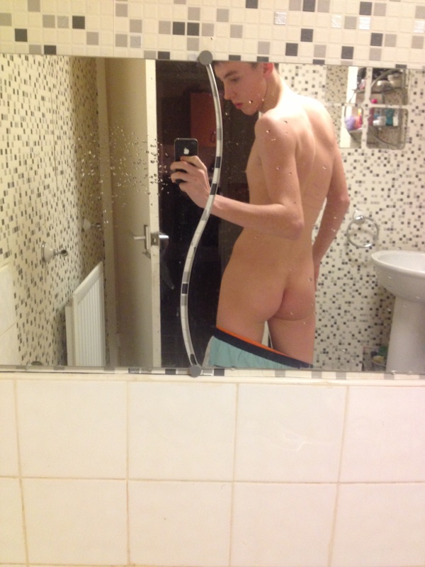 Selfies Sexy English Lads